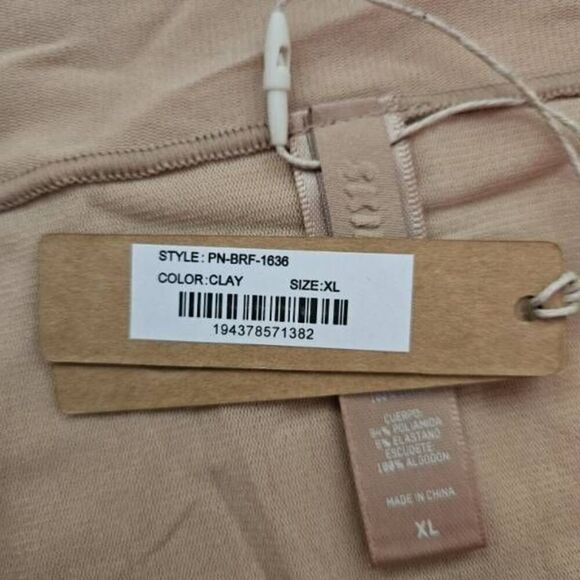 2 pair SKIMS panty Nwt - Picture 5 of 11